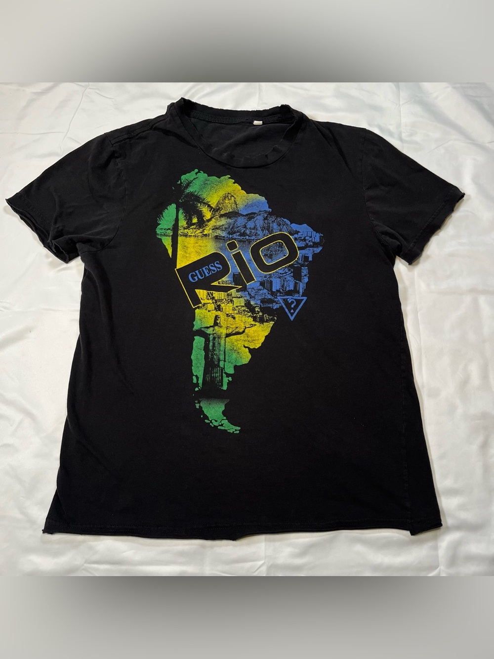 Rare GUESS '93 Vintage Rio De Jainero Men’s T-Shirts Size S